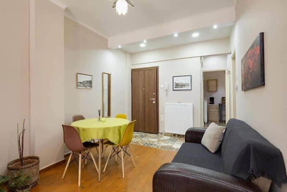 Private Pristine Balcony Home- Heart Of The Center Thessaloníki Exteriör bild